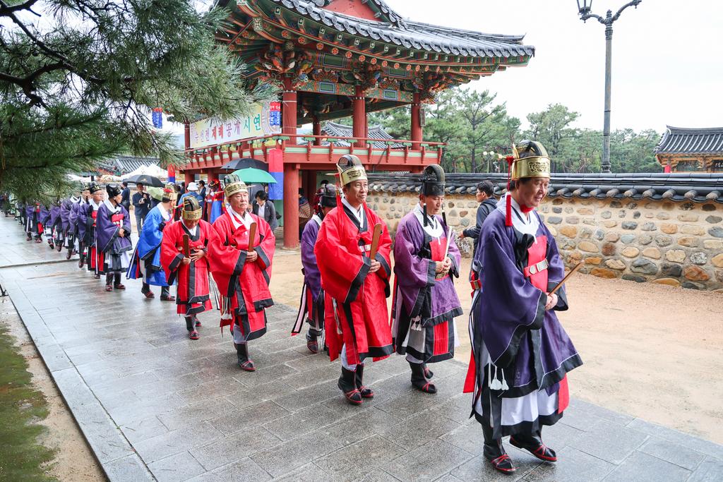 가락국 시조대왕 숭선전 추향대제 봉행 공식 보도사진