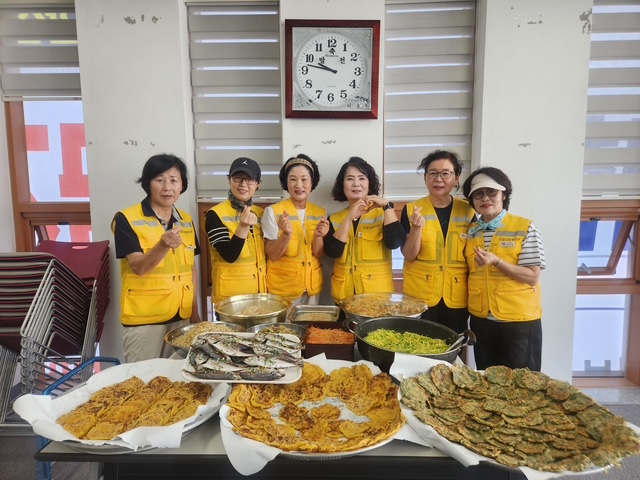 무전동, 정성 담은 명절 음식 한상으로 함께 맞이하는 추석 공식 보도사진
