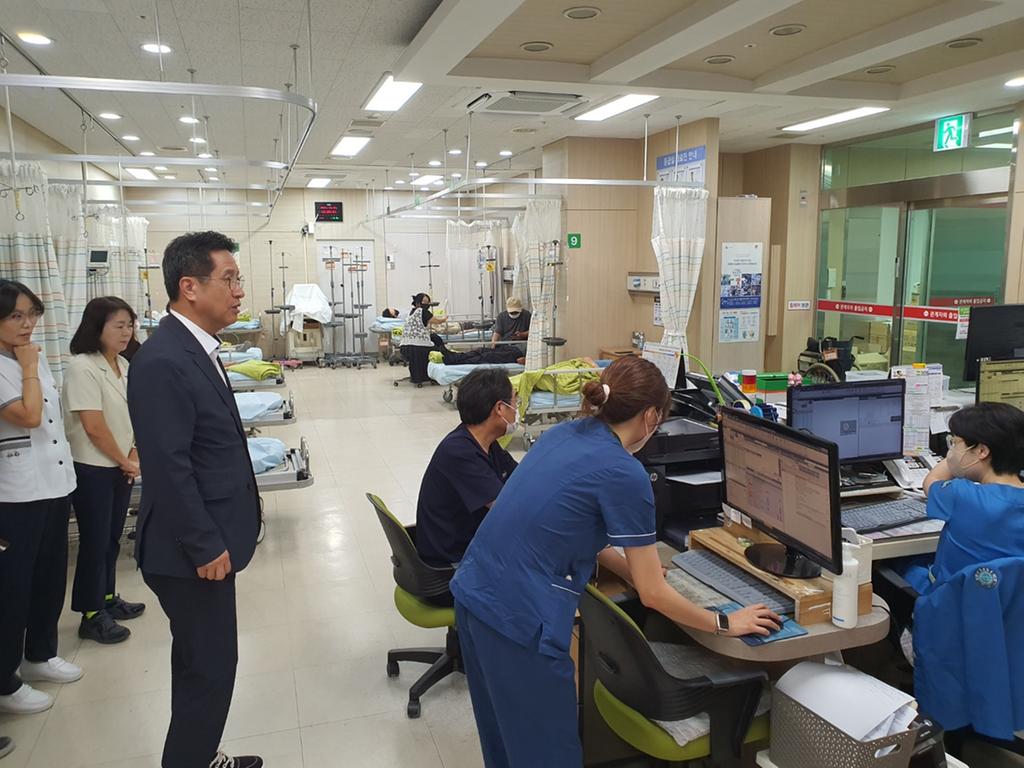 김해시, 추석 연휴 응급의료기관 긴급 점검 공식 보도사진