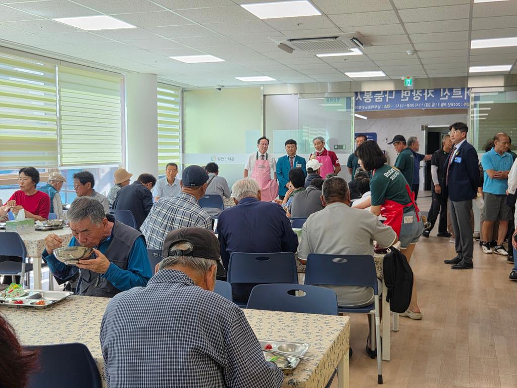 국제로타리3590지구 진교 로타리클럽, 어르신에 자장면 나눔