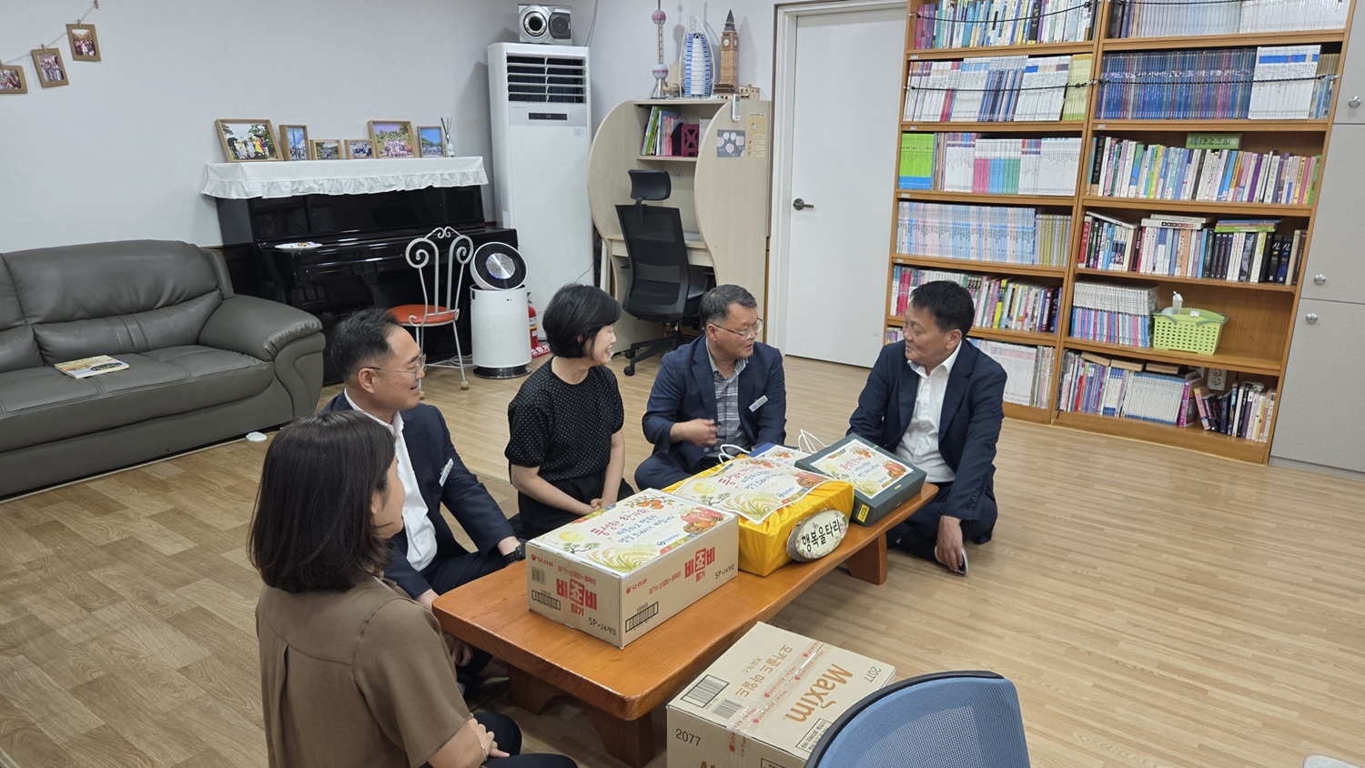 창원특례시 해양항만수산국, 추석맞아 행복울타리에 따뜻한 추석 온정 나눠(항만물류정책과) (1)